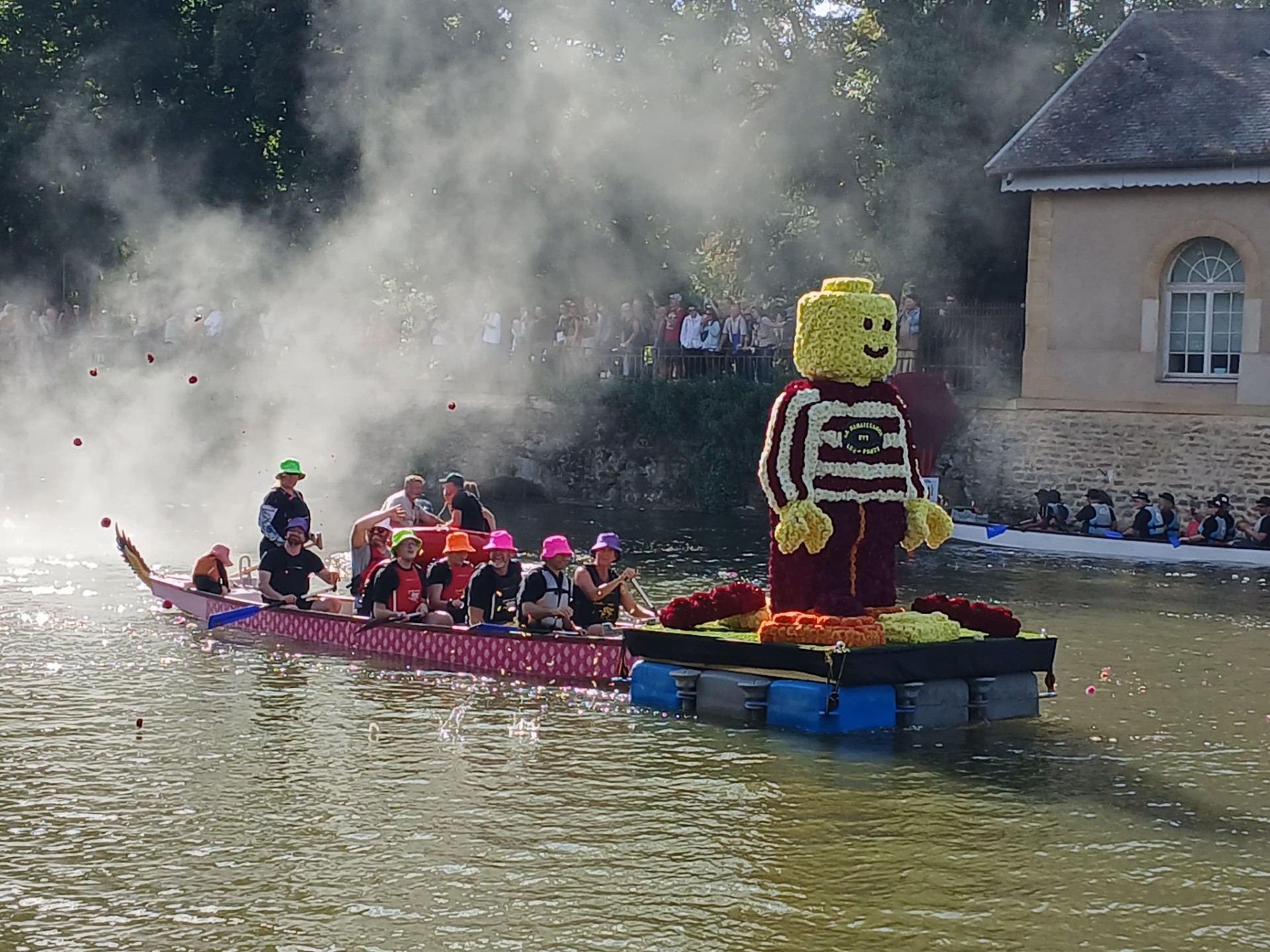 Notre équipe Les Esprits kayak avec Lio, Tom, Rom, Emma, JF