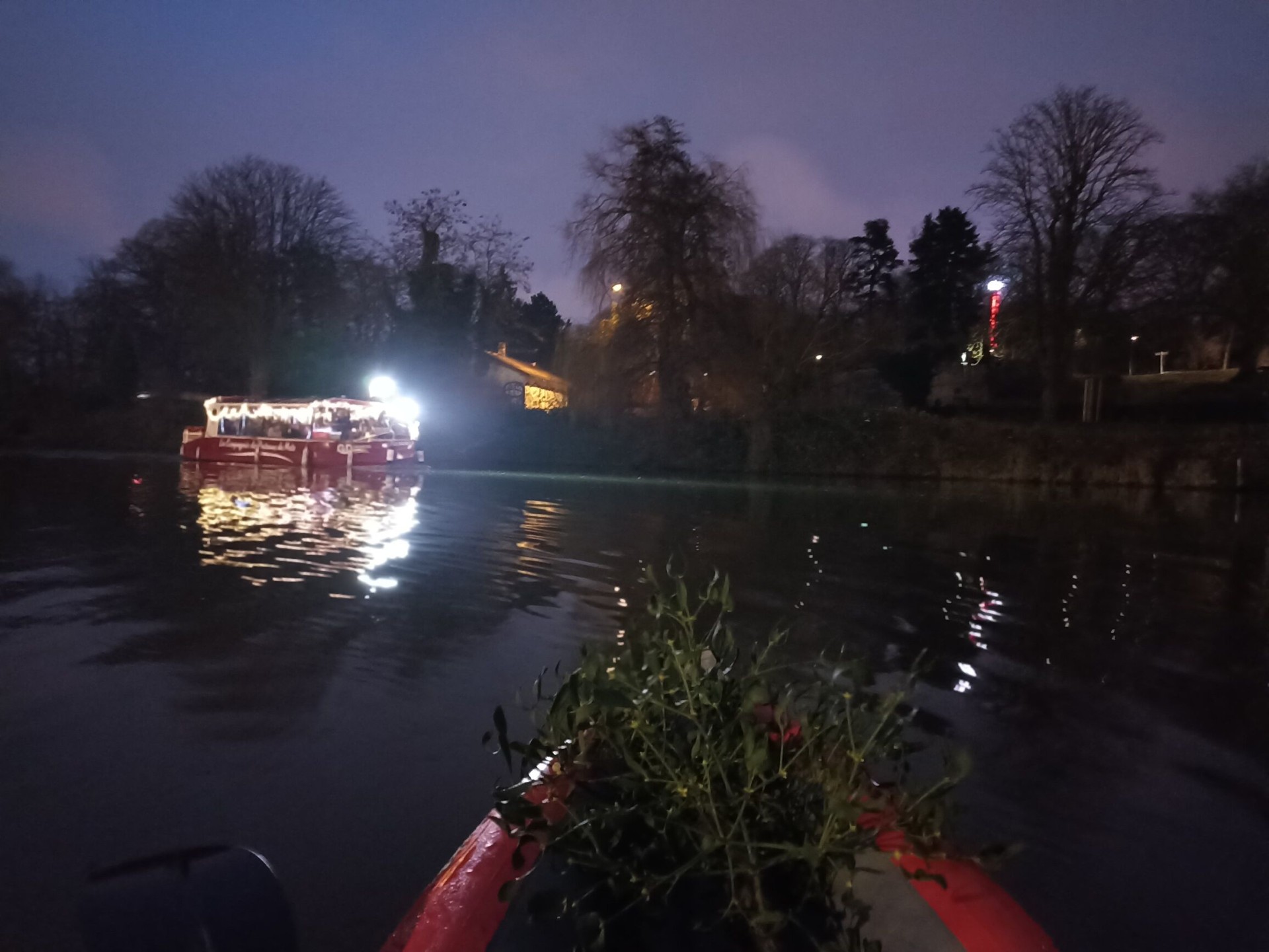 Metz Noël 2023 Le traineau flottant du Père Noël