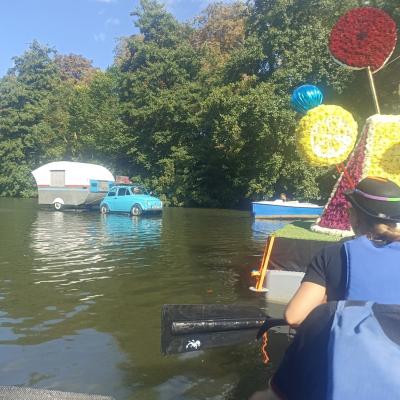 Notre équipe Les Esprits kayak avec Lio, Tom, Rom, Emma, JF